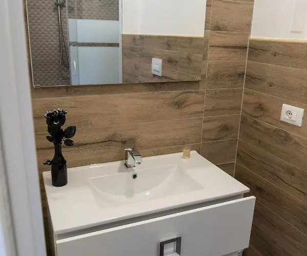 Prestige House 4 Scalea